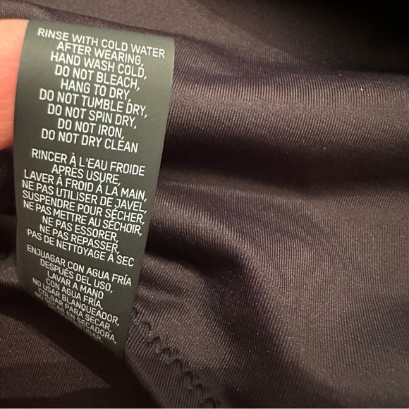 SKIMS Onyx Scoop Neck One Piece Swimsuit Size 2X(n) - Picture 10 of 11